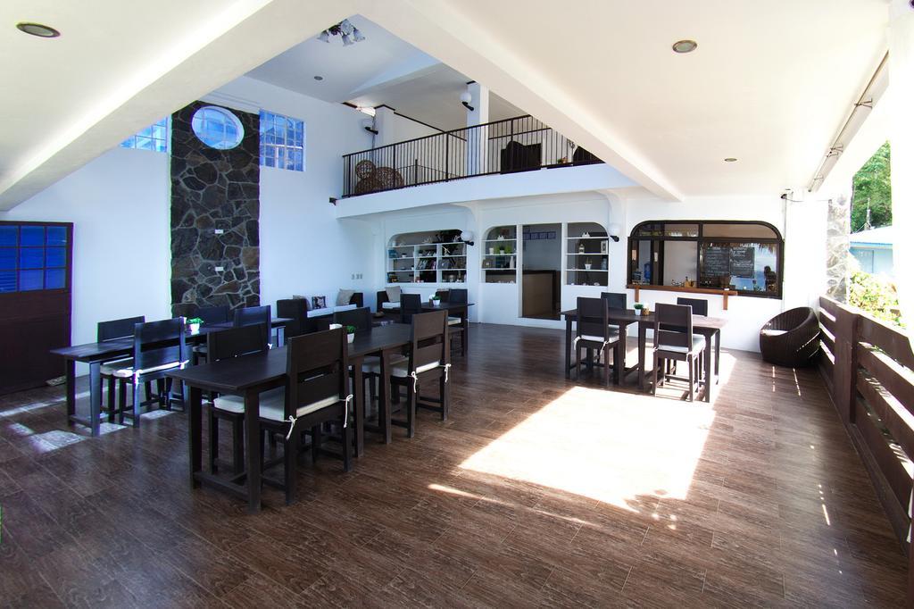 פוארטו גאלרה Deluna Diving Resort מראה חיצוני תמונה