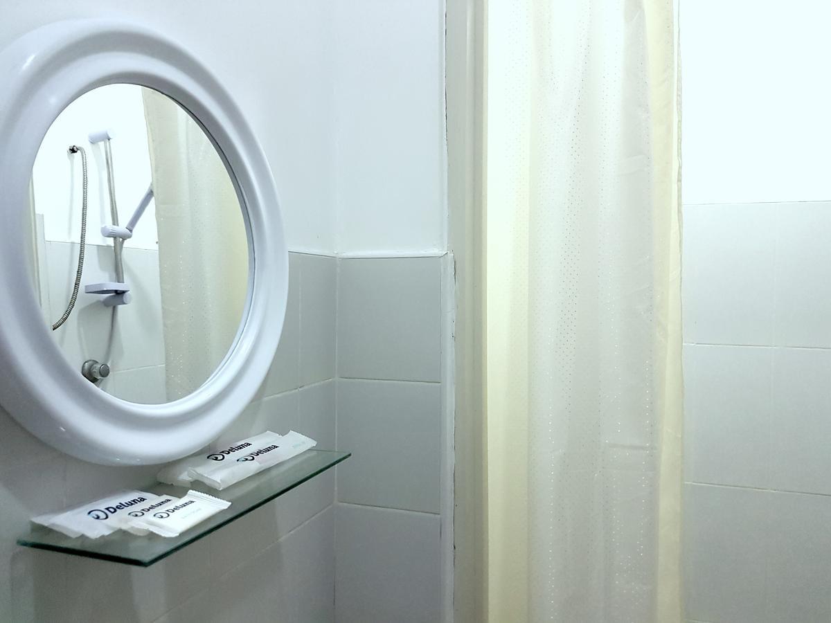 פוארטו גאלרה Deluna Diving Resort מראה חיצוני תמונה